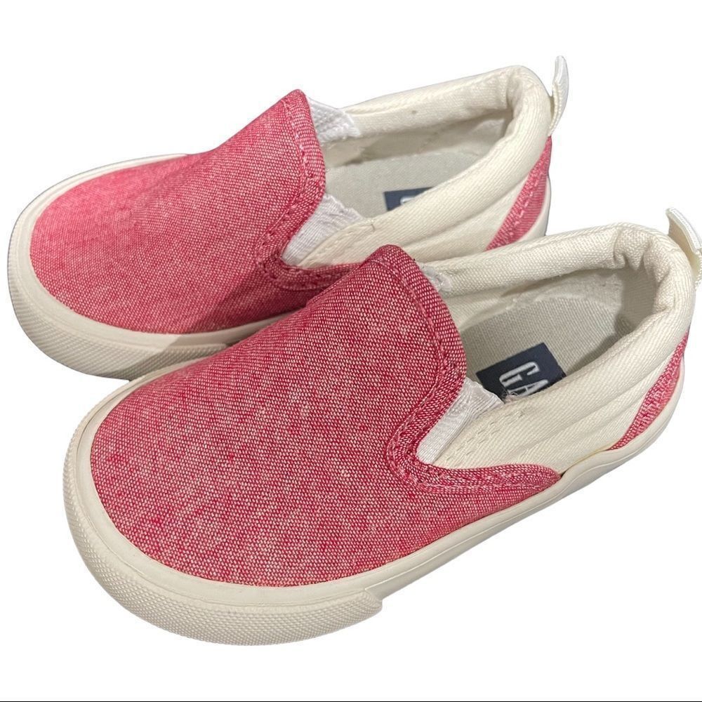 4/$25 -‎ Gap Kids Red & White Slip-On Loafers